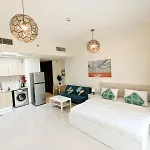 Modern High-Rise Studio In The Heart Of Business Bay