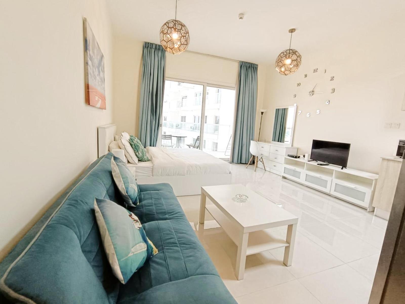 Modern High-rise In The Heart Of Business Bay *
